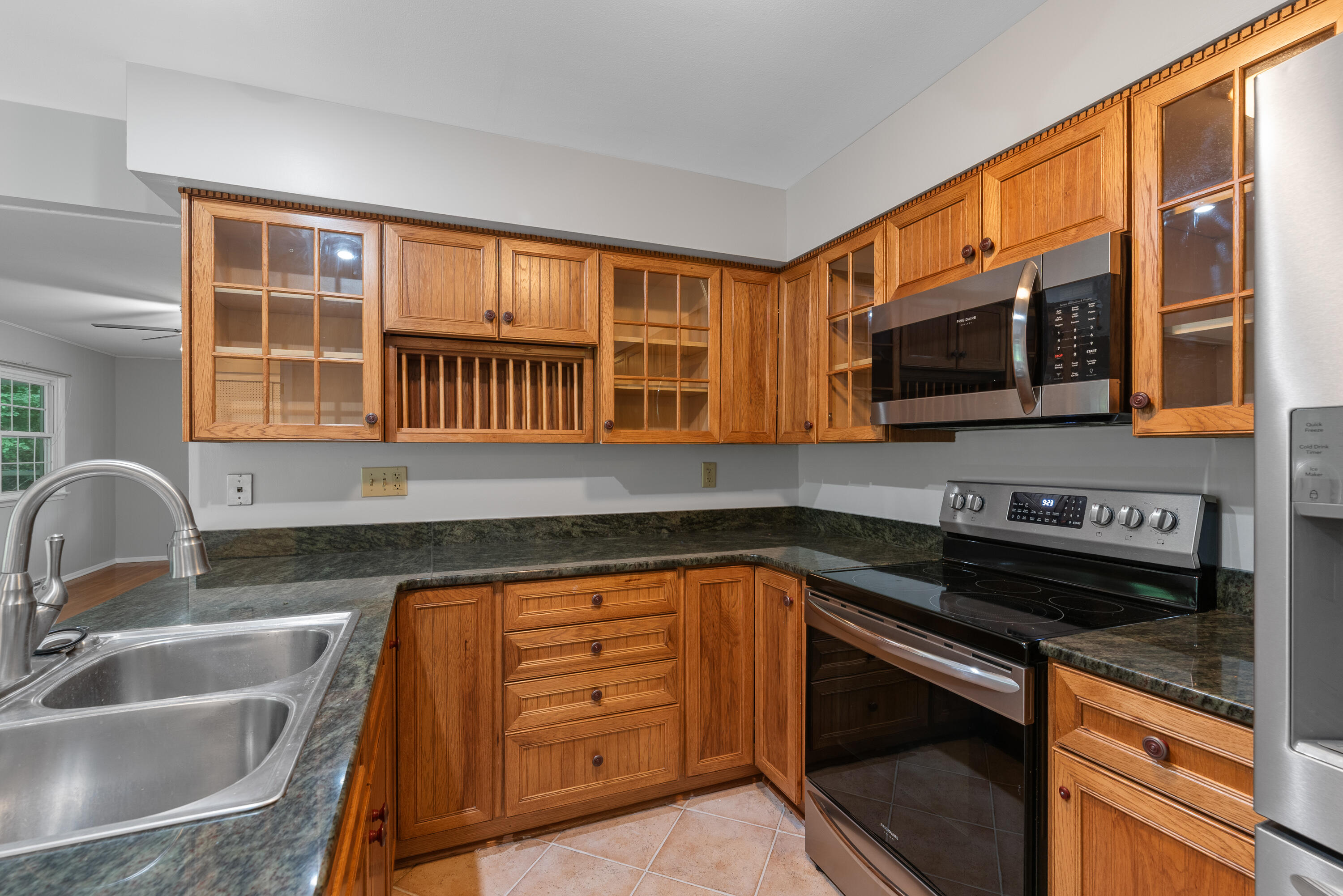 14625 Club Drive Elm Grove, WI 53122 - Photo 8 of 37 14625 Club Dr-18