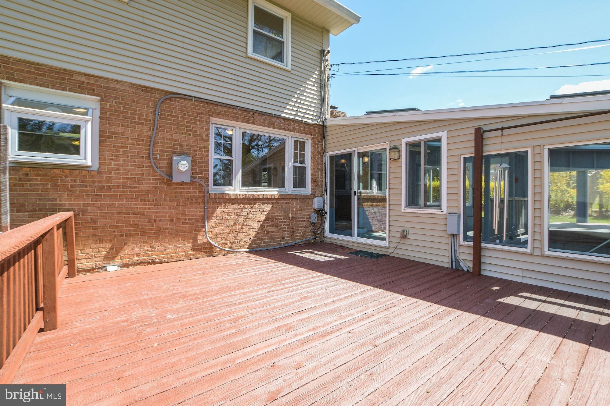 17208 Pinebrook Drive Silver Spring, MD 20905 - Photo 17 of 66 Great for Entertaining!