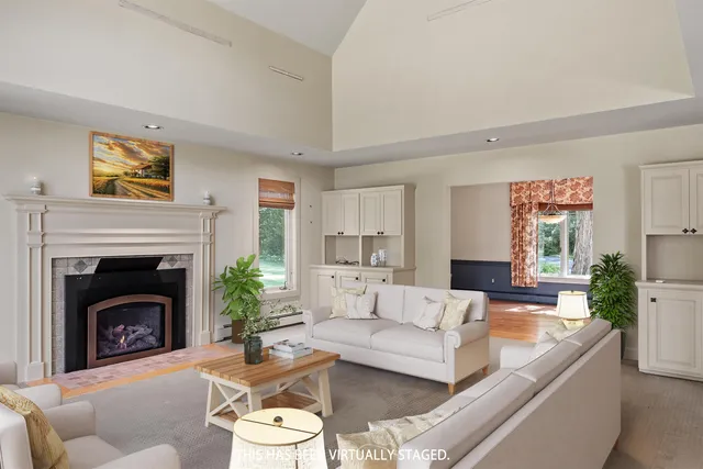 $925,000 | 133 Sargent Road, Holderness, NH 03245