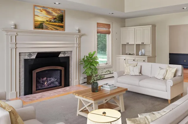 $949,000 | 133 Sargent Road, Holderness, NH 03245