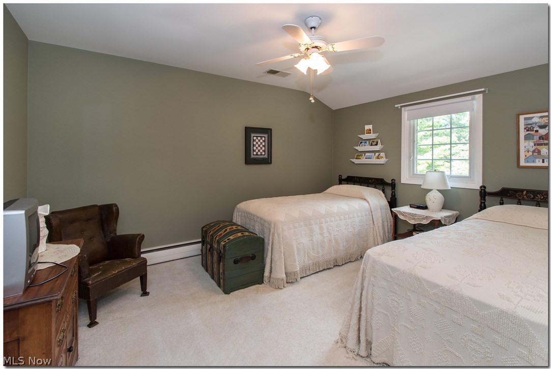 2872 Lander Road Cleveland, OH 44124 - Photo 20 of 35