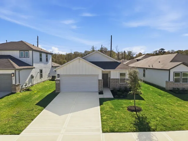 $279,938 | 131 Daylight Crest Drive, Crosby, TX 77532