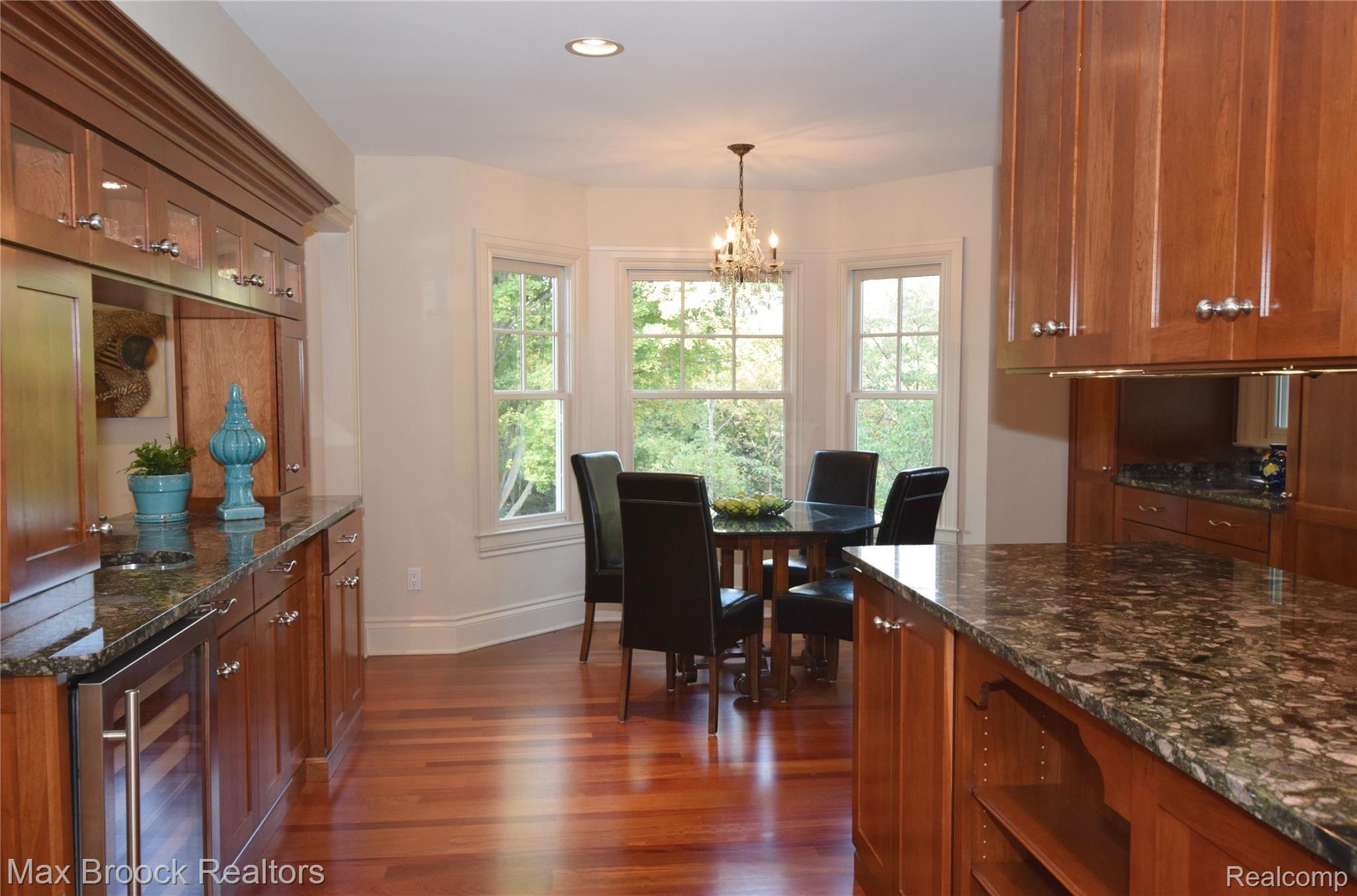 31825 Evergreen Road Franklin, MI 48025 - Photo 20 of 60 kitchen to informal dining .JPG
