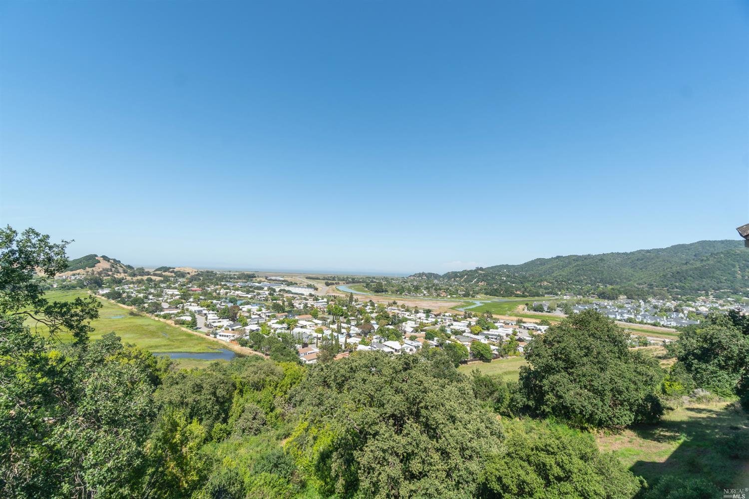 270 Channing Way, Unit 13 San Rafael, CA 94903 - Photo 1 of 1 Gallery Image 1