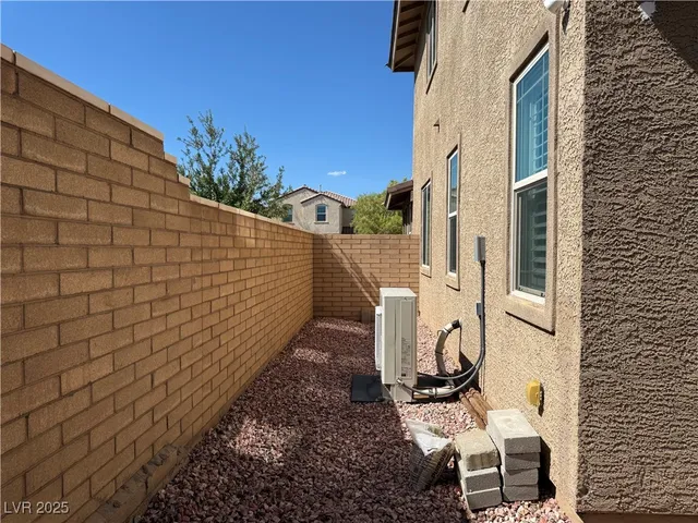 $2,550 | 340 Mezzaforte Street, Henderson, NV 89011