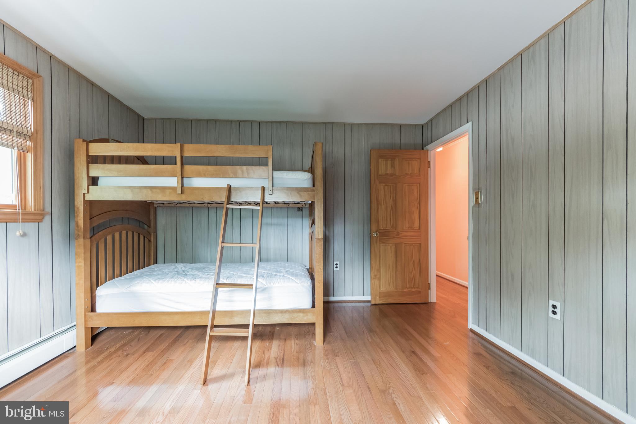 6910 Cliff Road Philadelphia, PA 19128 - Photo 15 of 31