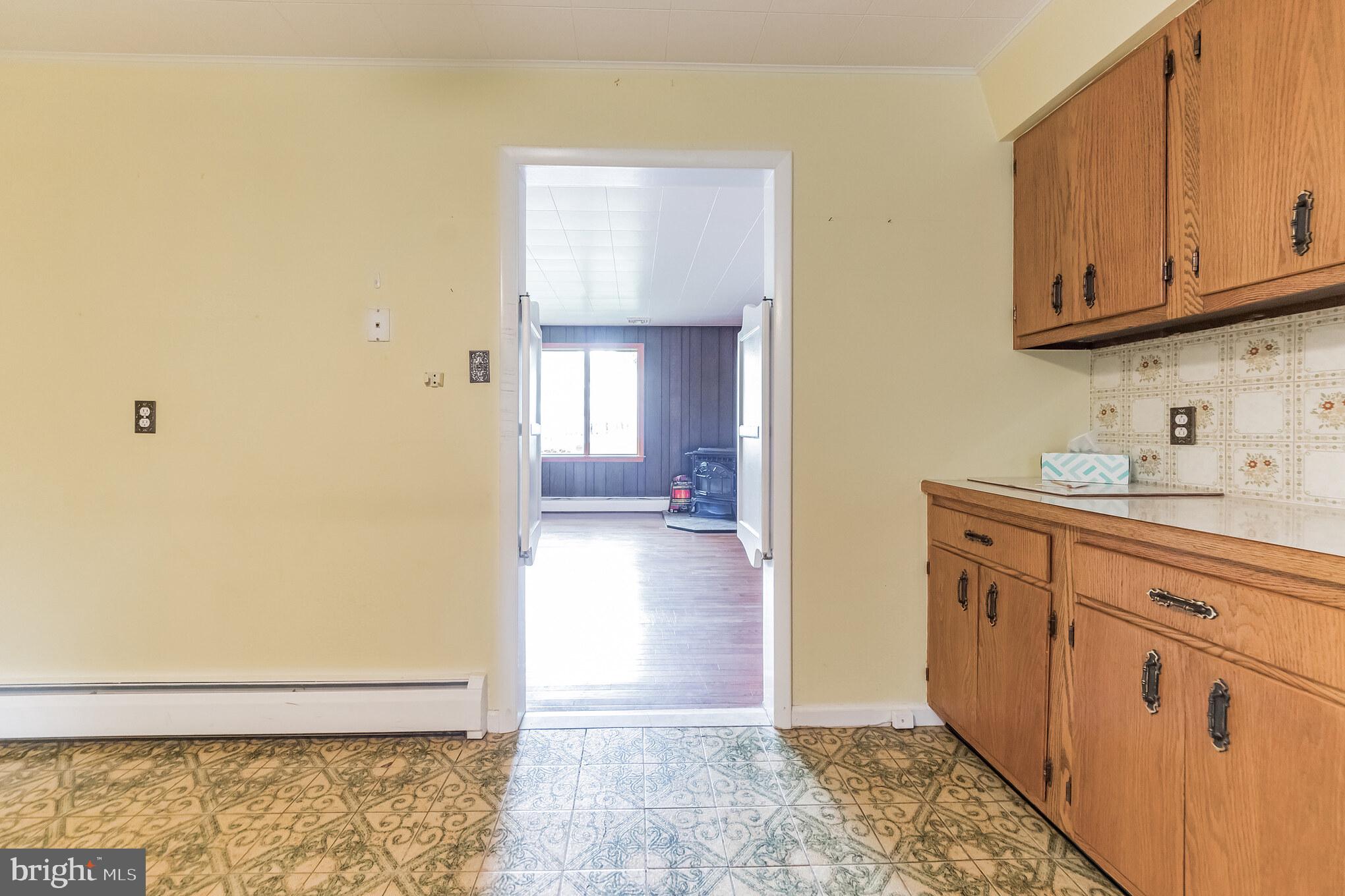 6910 Cliff Road Philadelphia, PA 19128 - Photo 10 of 31