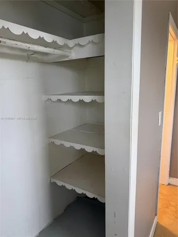 $2,000 | 3212 Northeast 10th Street, Unit 6, Pompano Beach, FL 33062