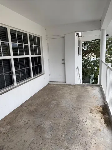 $2,000 | 3212 Northeast 10th Street, Unit 6, Pompano Beach, FL 33062