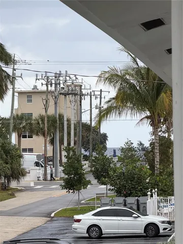 $2,500 | 3212 Northeast 10th Street, Unit 6, Pompano Beach, FL 33062