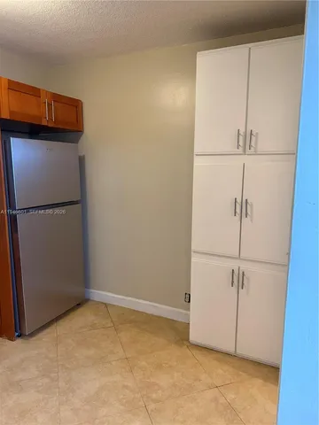 $2,000 | 3212 Northeast 10th Street, Unit 6, Pompano Beach, FL 33062