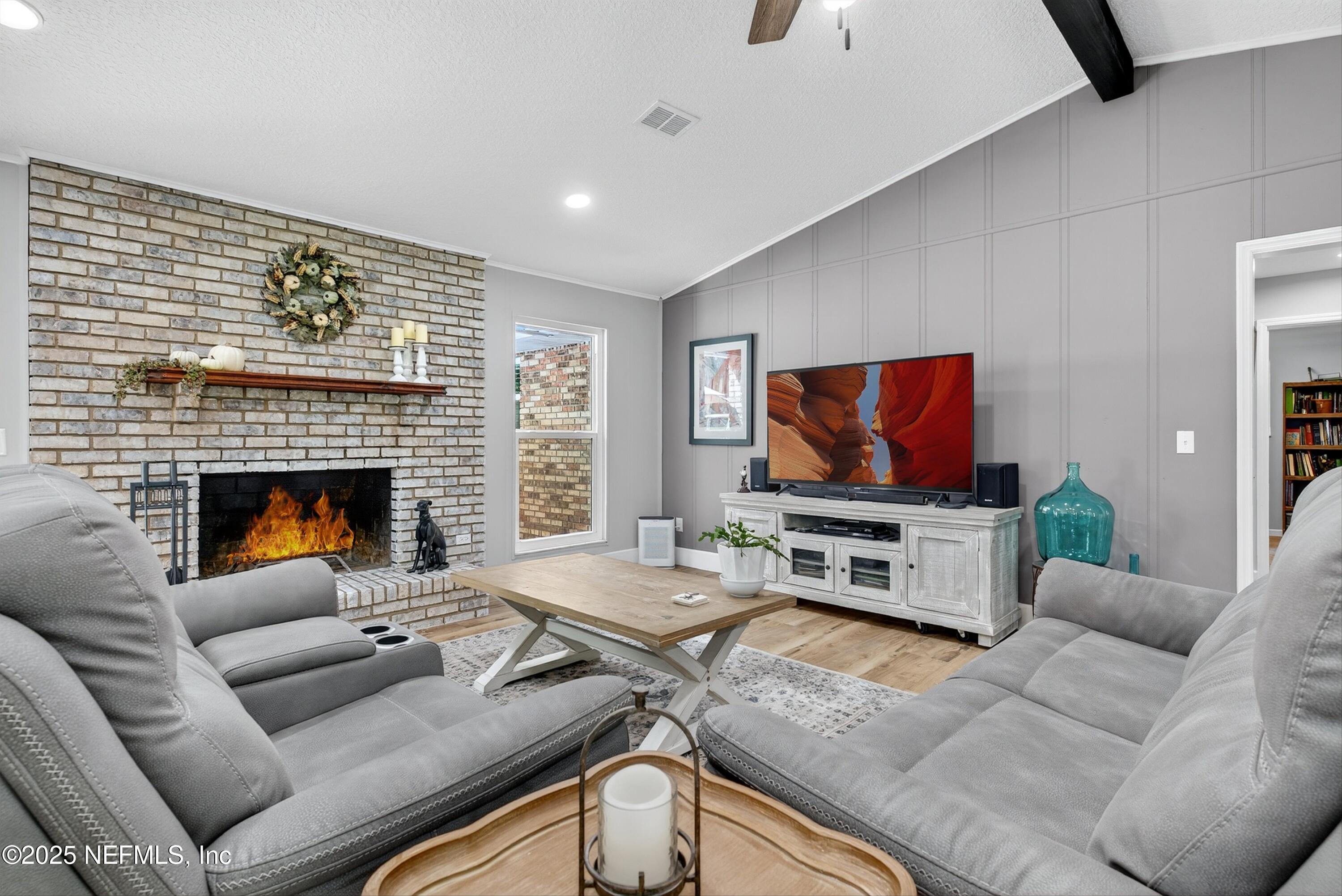 6049 Taylor Road Jacksonville, FL 32234 - Photo 14 of 56 Living area