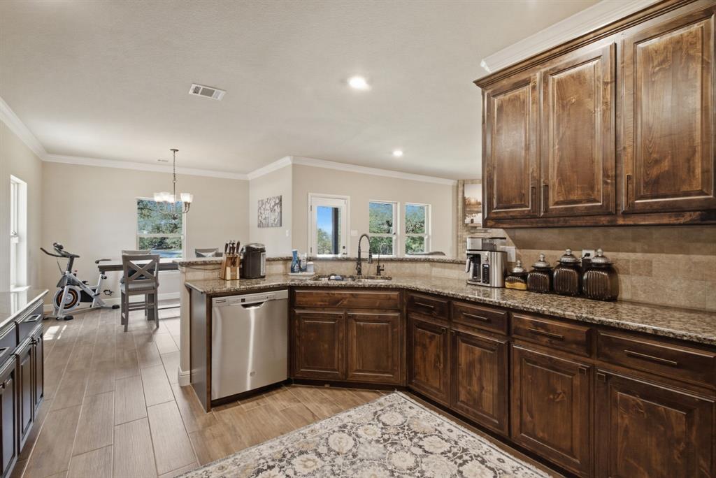 223 Cottongame Road Weatherford, TX 76088 - Photo 14 of 39