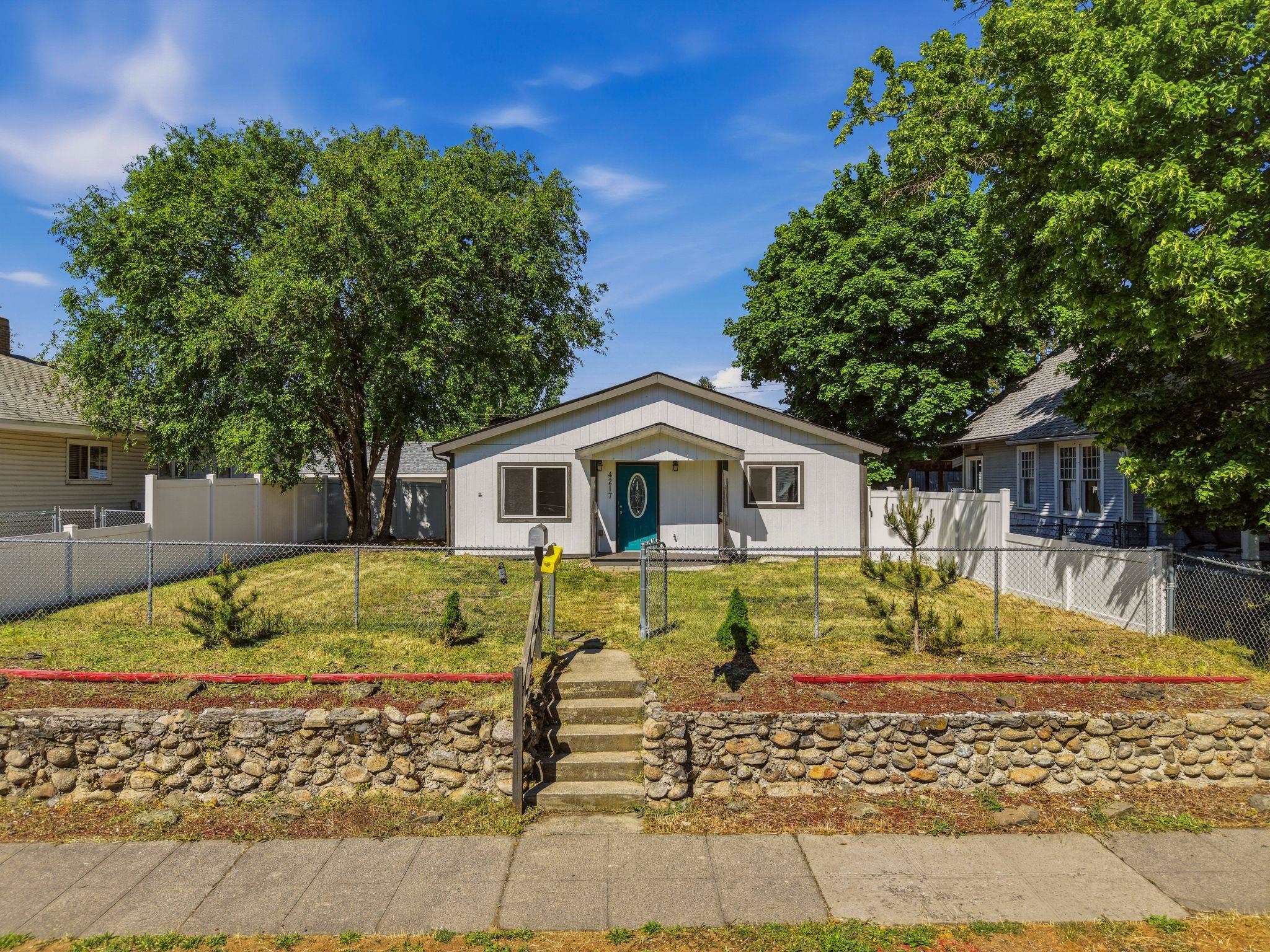 4217 North Madison Street Spokane, WA 99205 - Photo 1 of 30