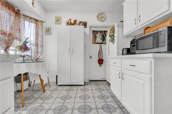 $775,000 | 10740 Amery Avenue, South Gate, CA 90280