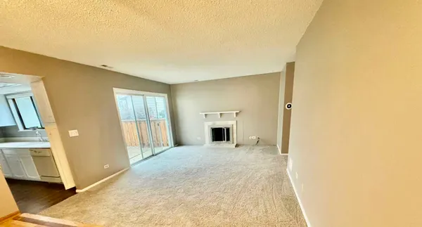 $2,350 | 2658 Sumac Street, Woodridge, IL 60517