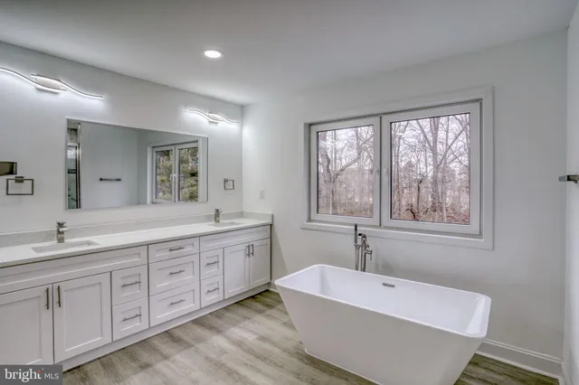 $990,000 | 235 Fawn Haven Walk, Dover, DE 19901