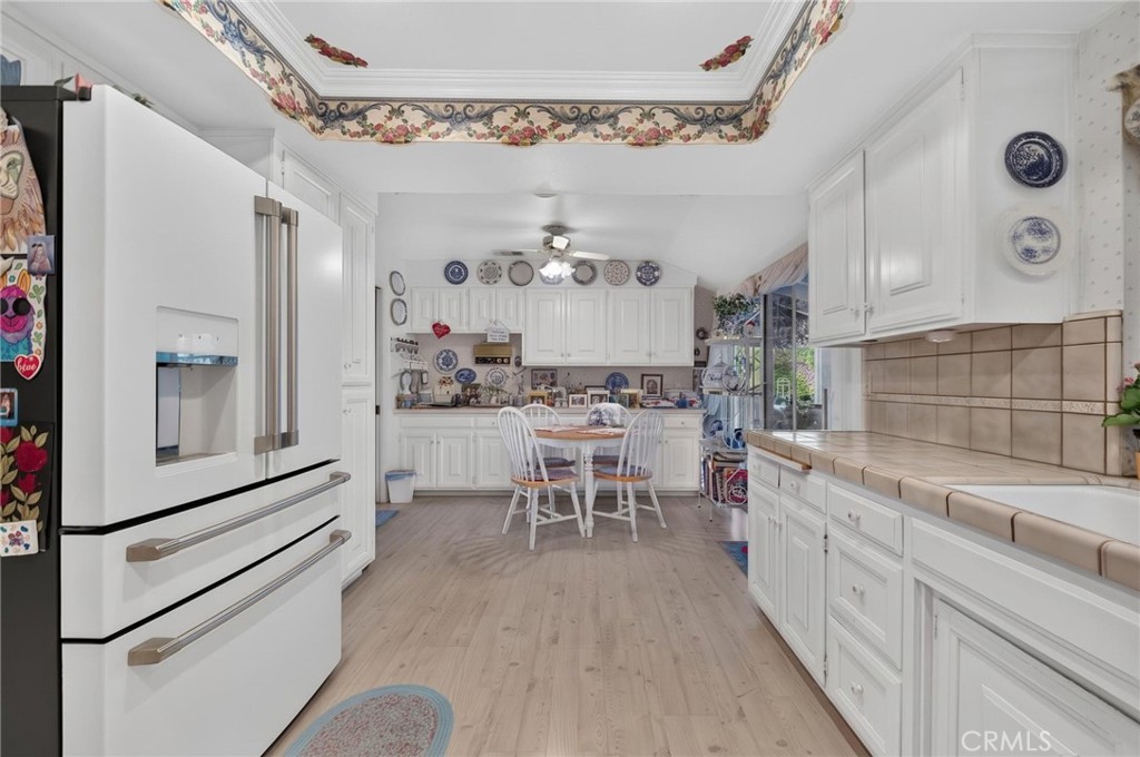 1100 Vía Vallarta Riverside, CA 92506 - Photo 17 of 56 Gallery Image 17
