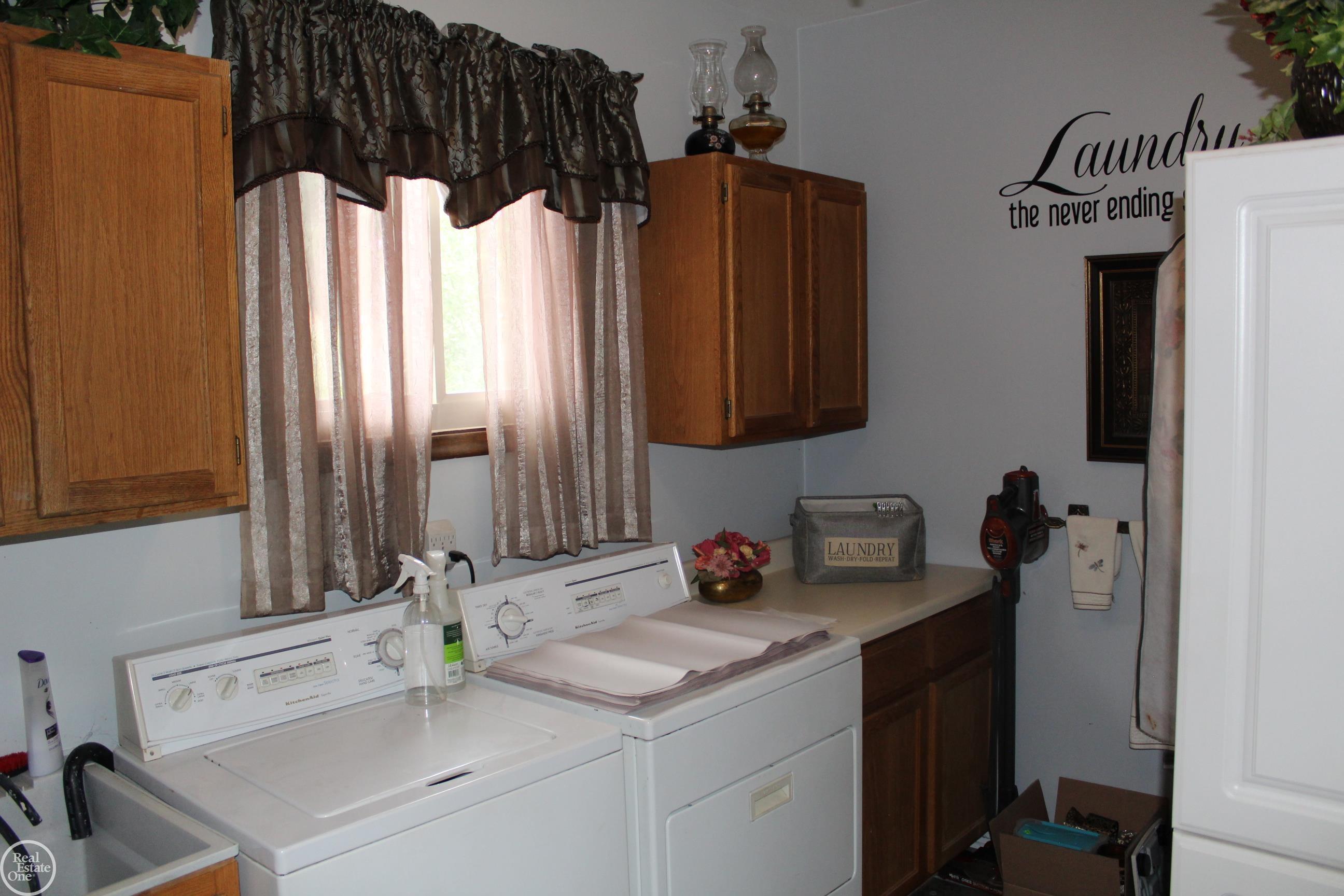 47165 Susan Road Macomb, MI 48044 - Photo 22 of 26 50183137-2a771300-c54b-49e3-8200-cb4a6d916f0f.JPG