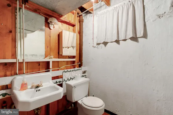$3,995 | 5113 North Charles Street, Baltimore, MD 21210
