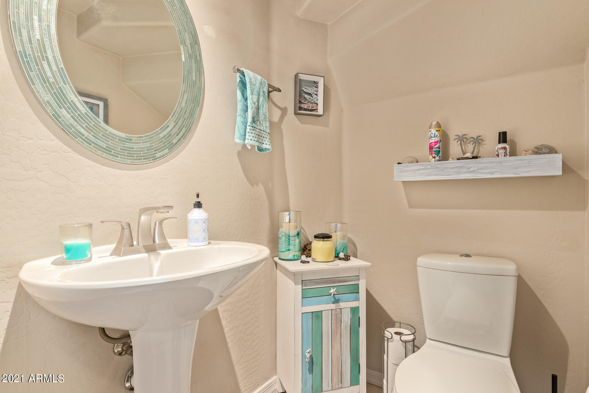 315 East Summerside Road Phoenix, AZ 85042 - Photo 27 of 49 Bath
