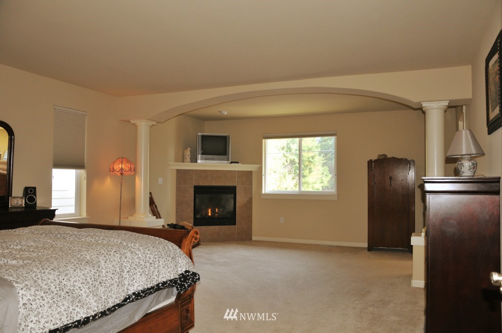 22713 44th Drive Southeast Bothell, WA 98021 - Photo 13 of 14 Gallery Image 13
