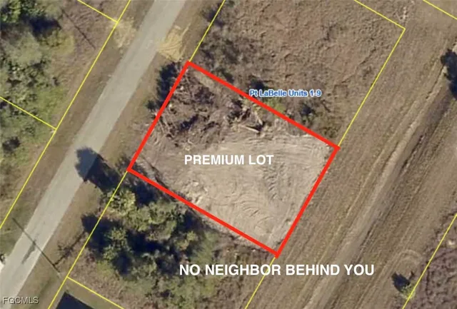 $359,900 | 8045 Oakleaf Circle, LaBelle, FL 33935