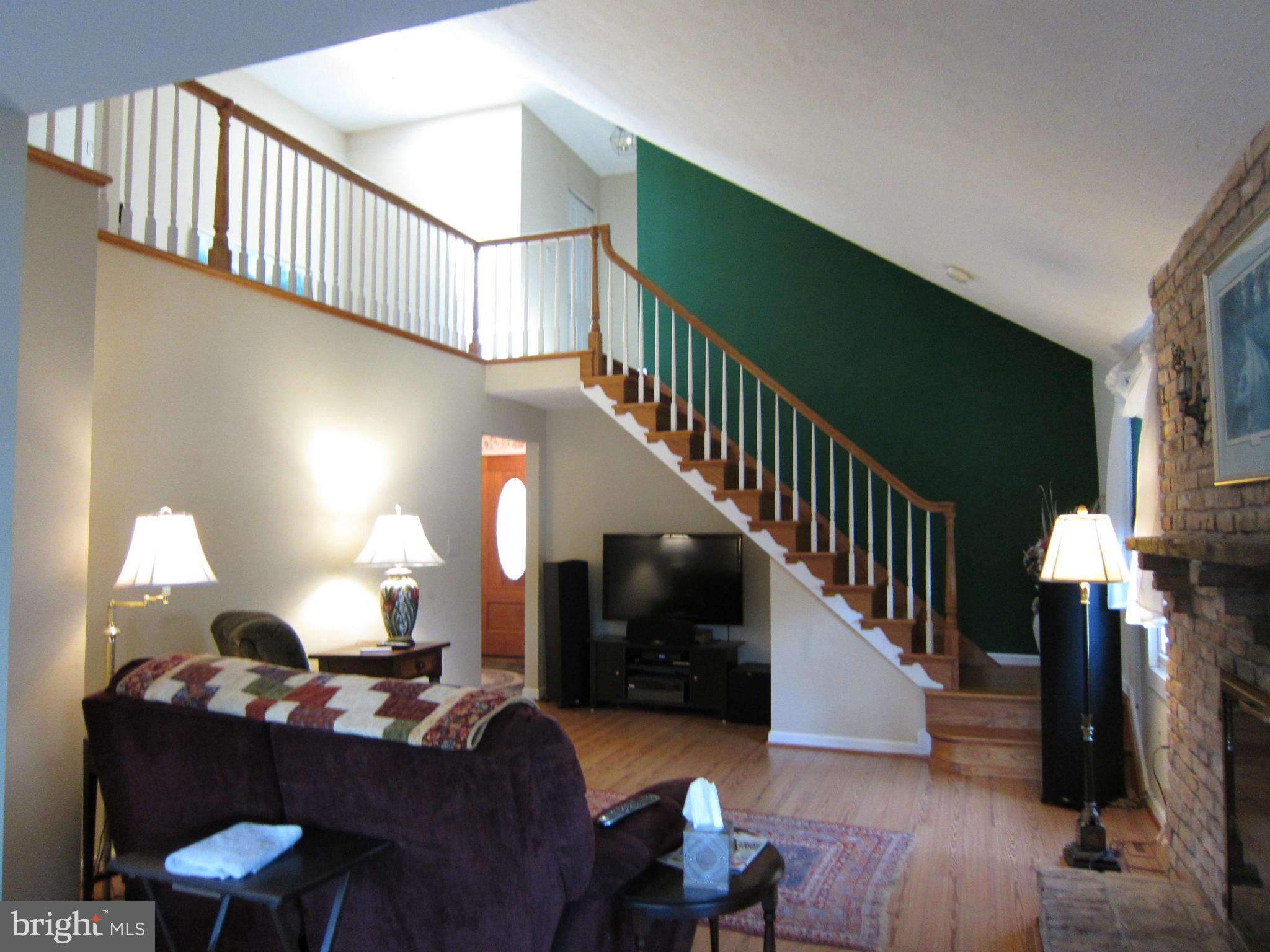 508 Riverside Drive Pasadena, MD 21122 - Photo 15 of 30 Family Room