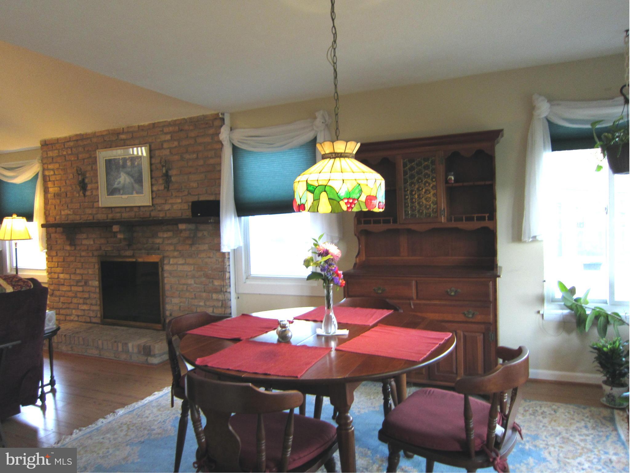 508 Riverside Drive Pasadena, MD 21122 - Photo 17 of 30 Dining Room