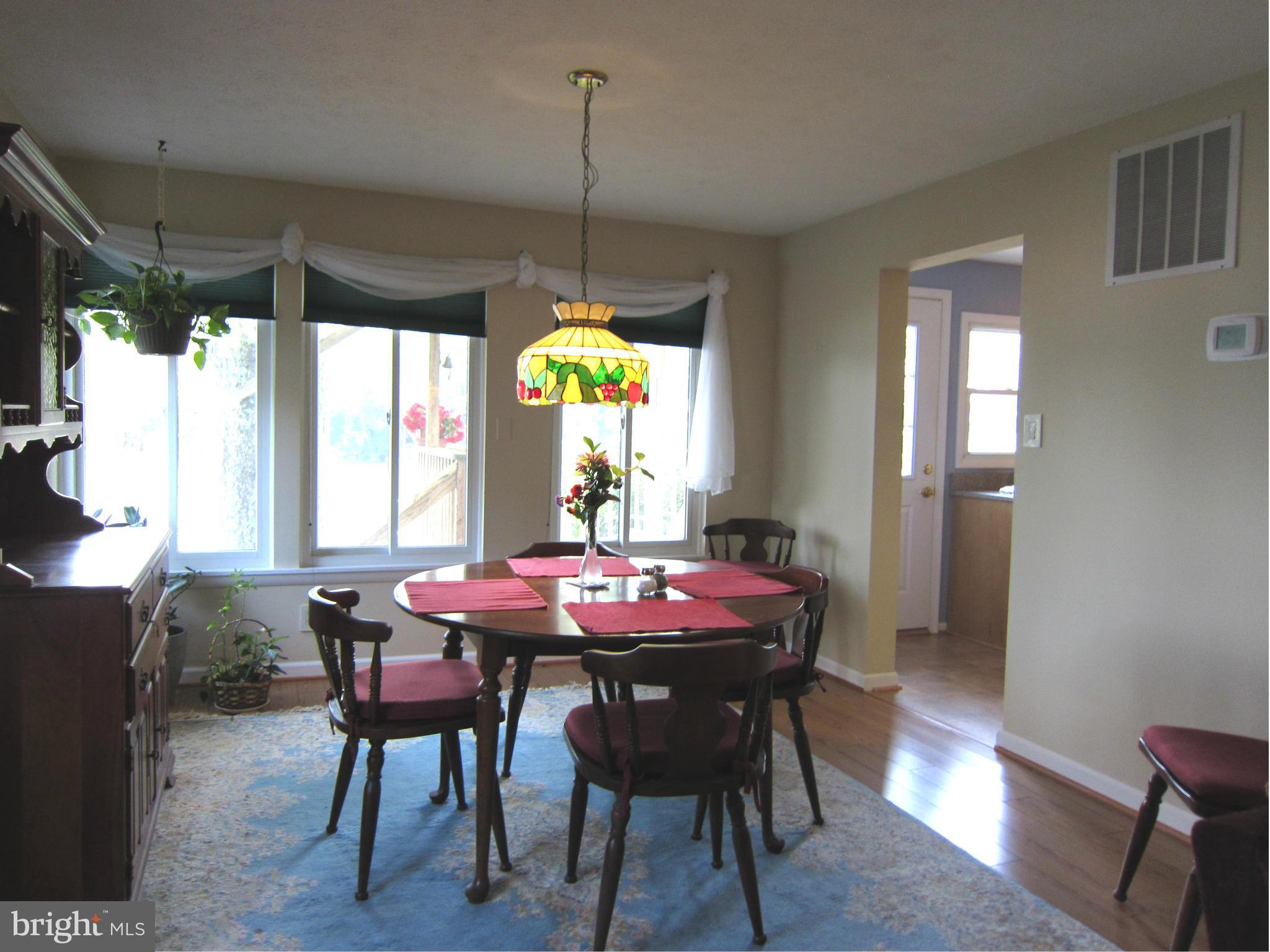 508 Riverside Drive Pasadena, MD 21122 - Photo 18 of 30 Dining Room
