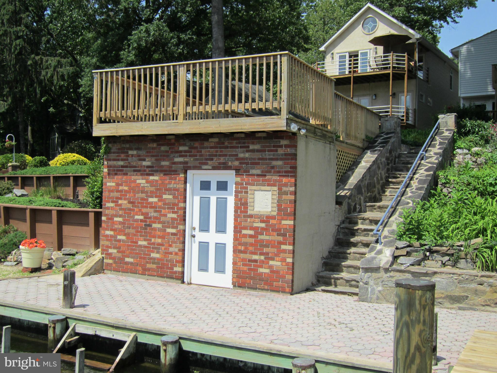 508 Riverside Drive Pasadena, MD 21122 - Photo 5 of 30 Waterfront little house/storage.