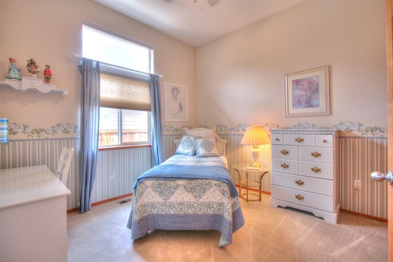 1016 East Hawk Court Spokane, WA 99208 - Photo 12 of 20 Gallery Image 12