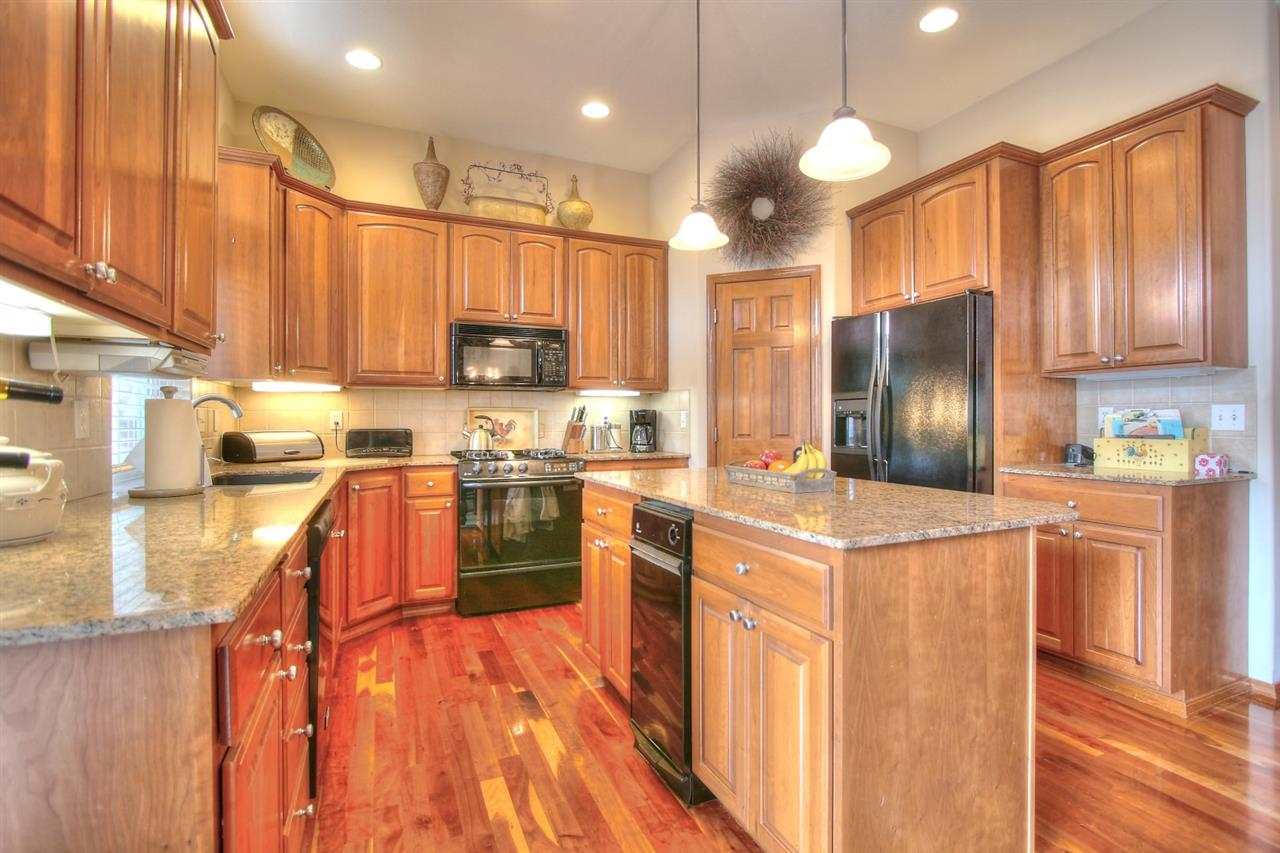 1016 East Hawk Court Spokane, WA 99208 - Photo 8 of 20 Gallery Image 8