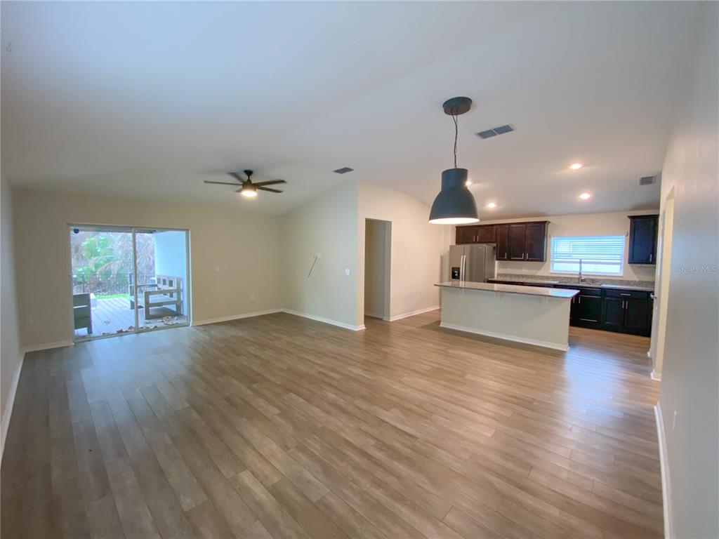 4637 Glencrest Loop St. Cloud, FL 34772 - Photo 2 of 39