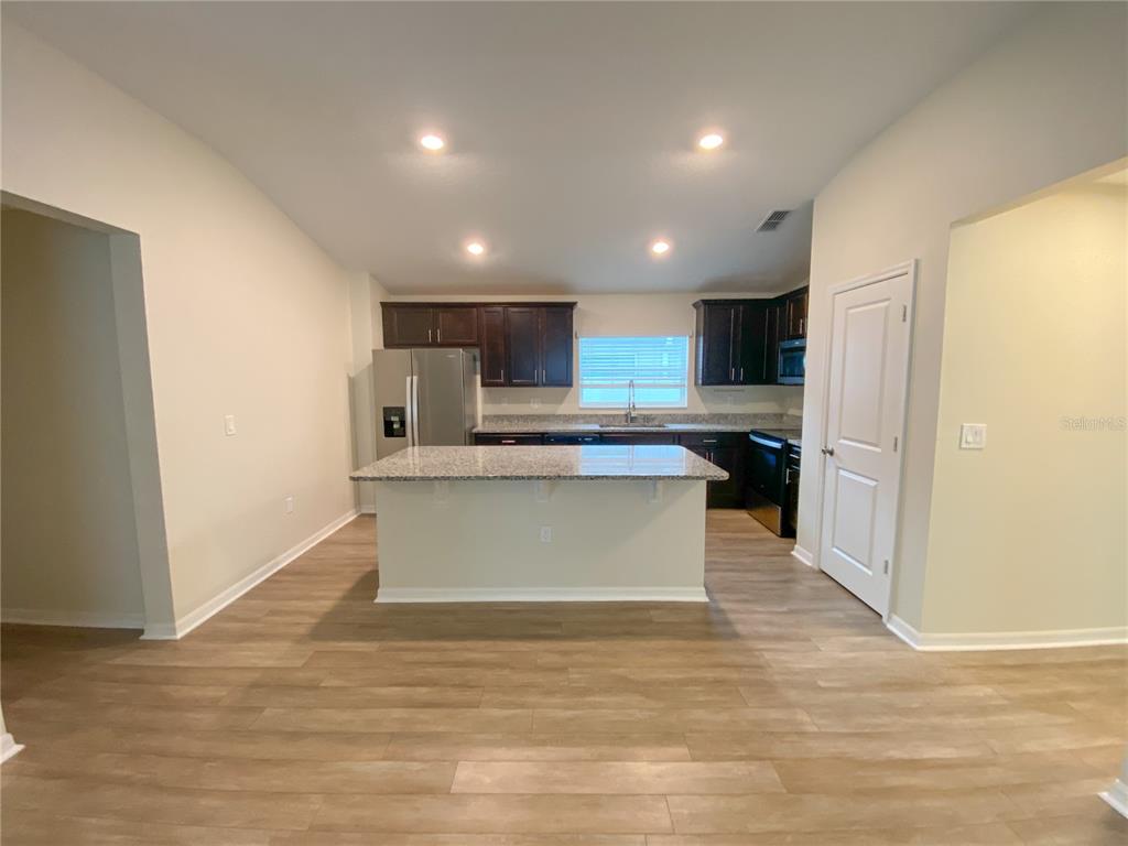 4637 Glencrest Loop St. Cloud, FL 34772 - Photo 3 of 39