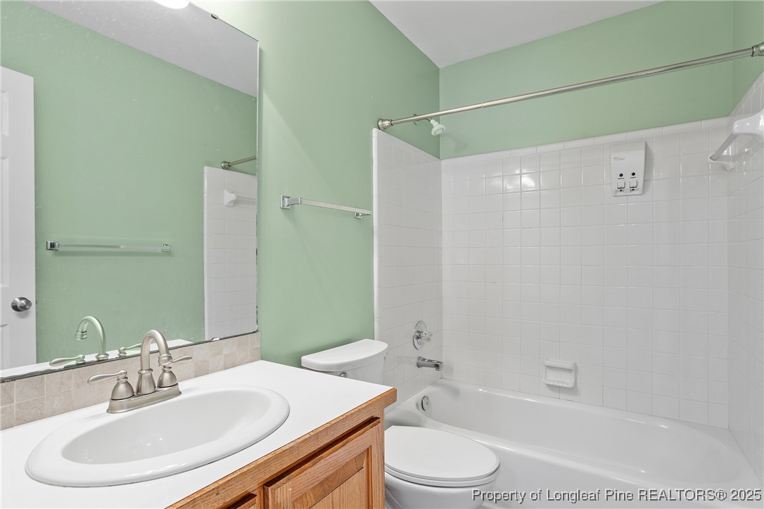 2021 Shadow Creek Drive Raleigh, NC 27604 - Photo 29 of 34