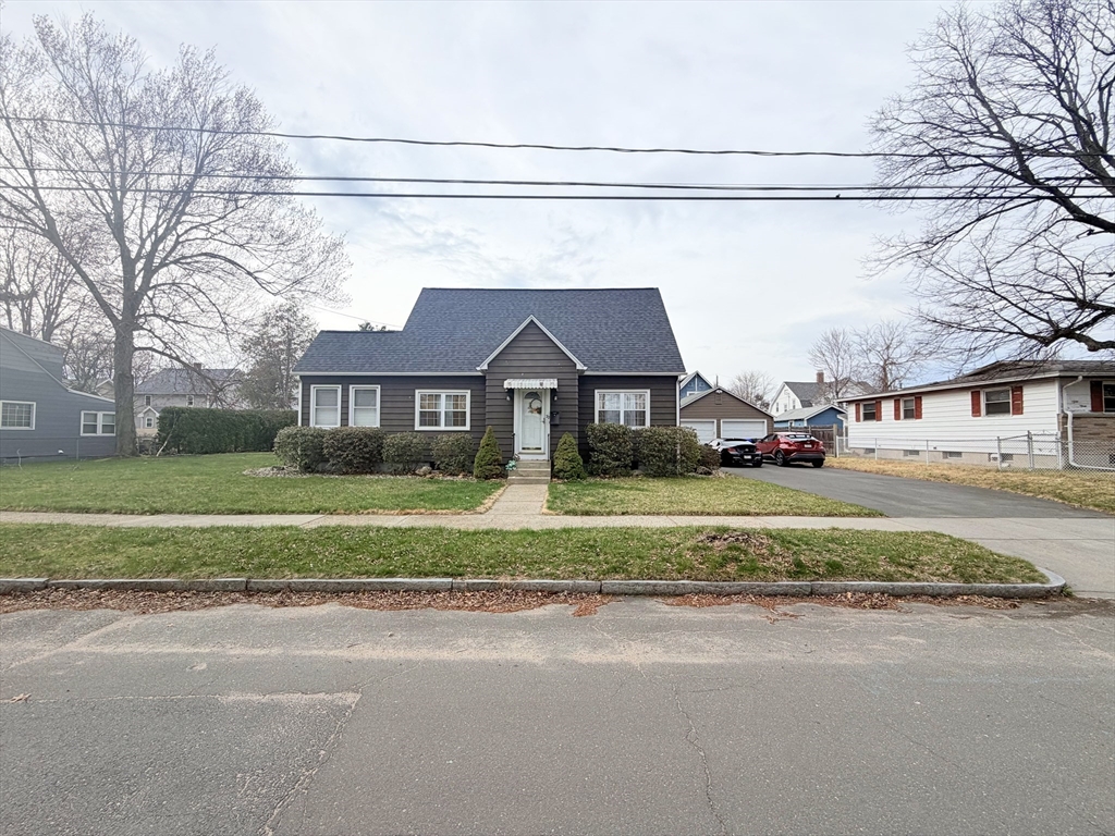 22 Felicia Street Springfield, MA 01104 - Photo 2 of 33