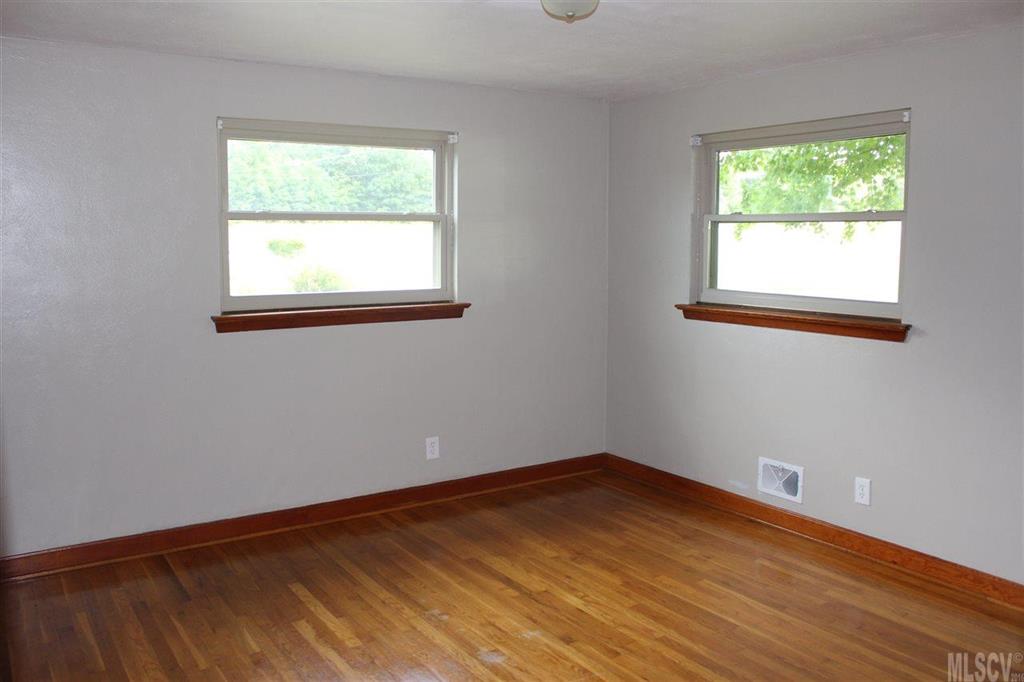 4849 Raleigh Street Conover, NC 28613 - Photo 3 of 16 Gallery Image 3