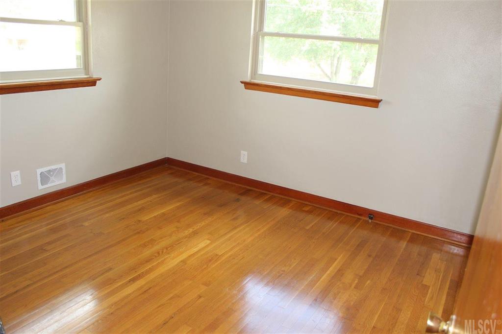 4849 Raleigh Street Conover, NC 28613 - Photo 6 of 16 Gallery Image 6