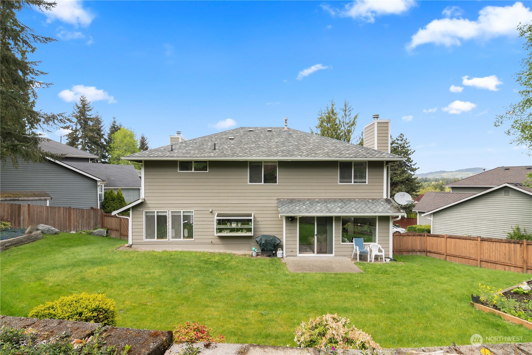 15816 140th Court Southeast Renton, WA 98058 - Photo 30 of 37 Gallery Image 30