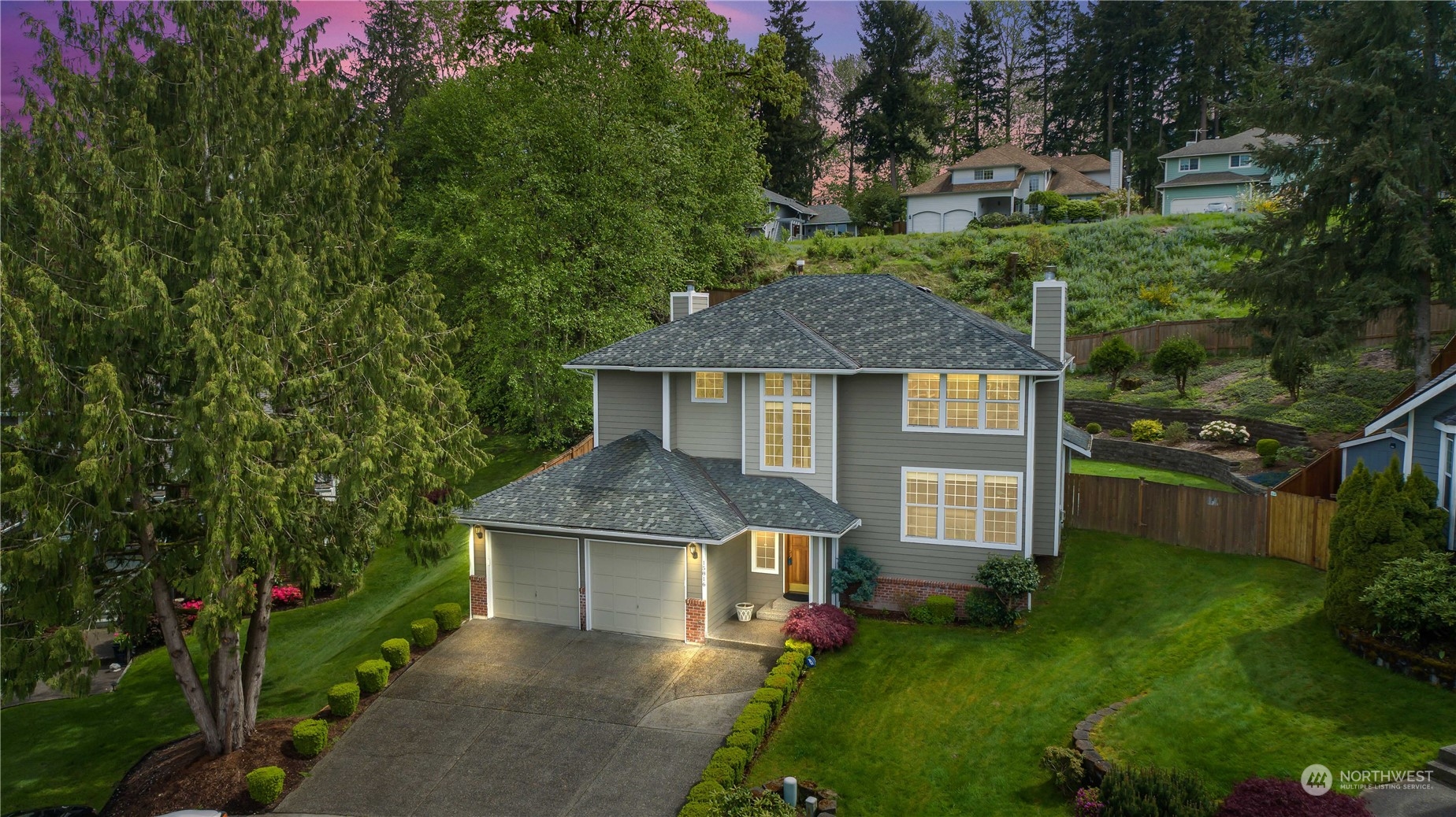 15816 140th Court Southeast Renton, WA 98058 - Photo 3 of 37 Gallery Image 3