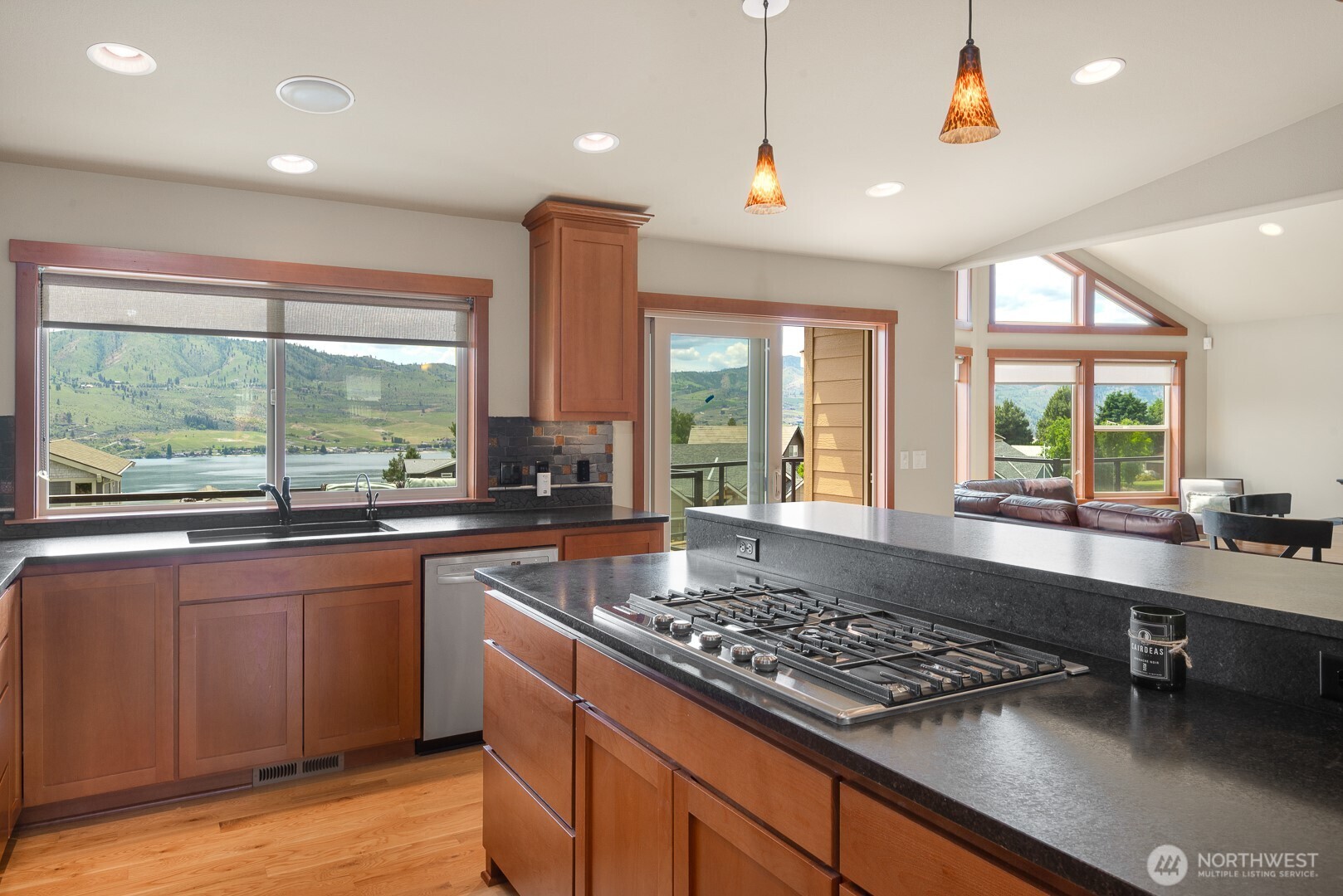 205 Butte Road Chelan, WA 98816 - Photo 1 of 37 Gallery Image 1
