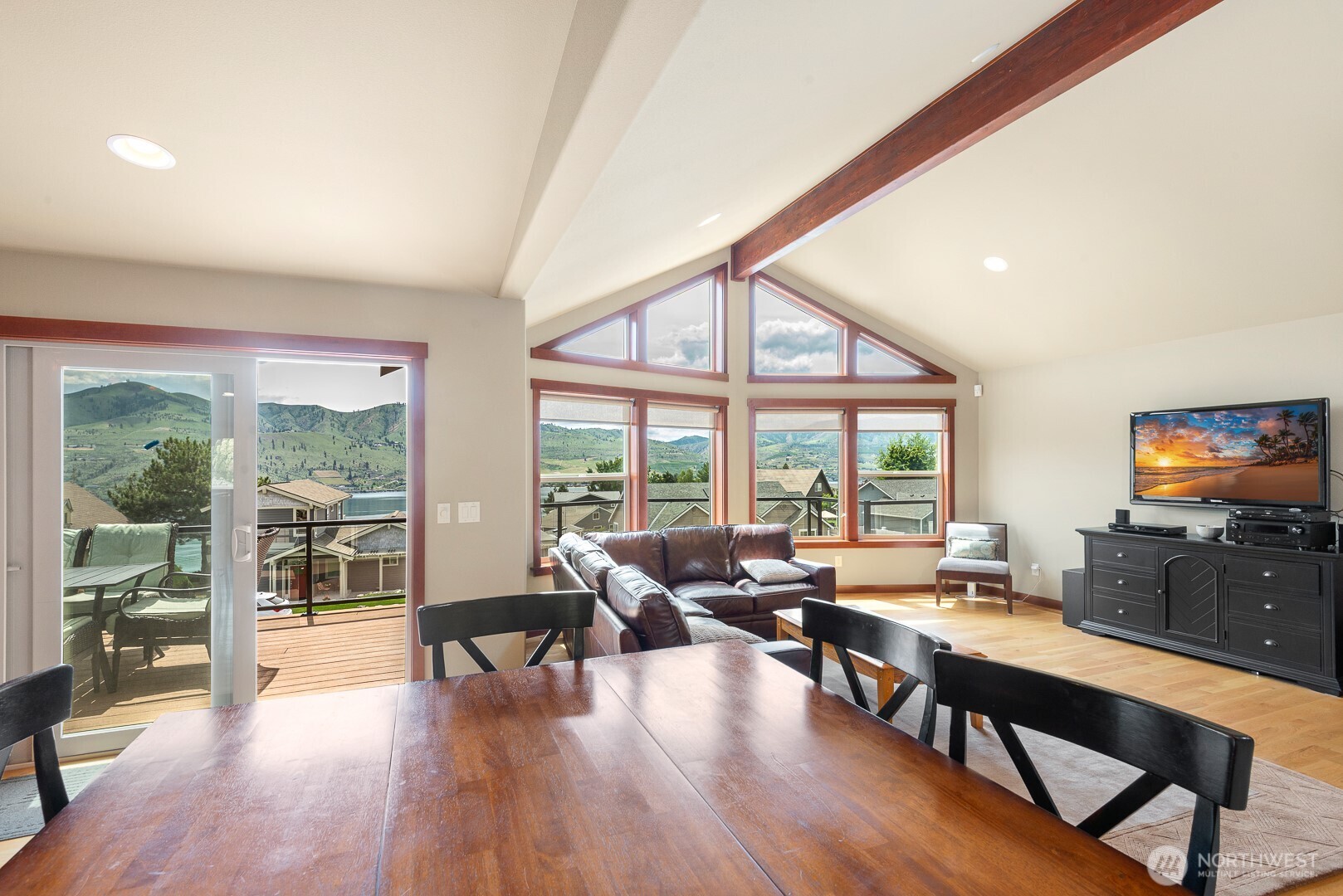 205 Butte Road Chelan, WA 98816 - Photo 5 of 37 Gallery Image 5