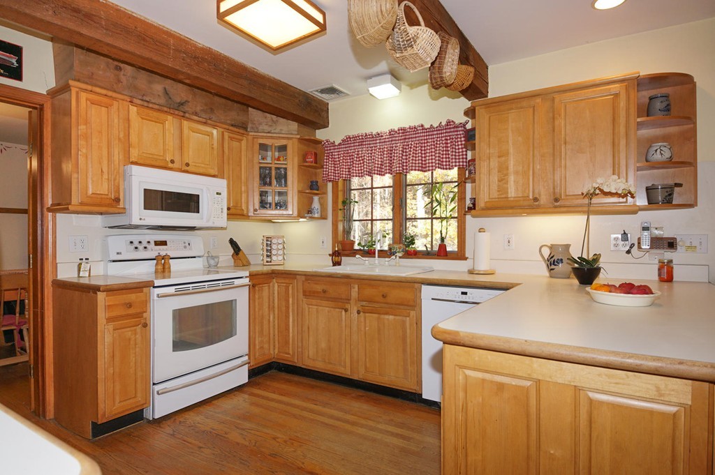 8 West Bare Hill Road Harvard, MA 01451 - Photo 10 of 30 Gallery Image 10