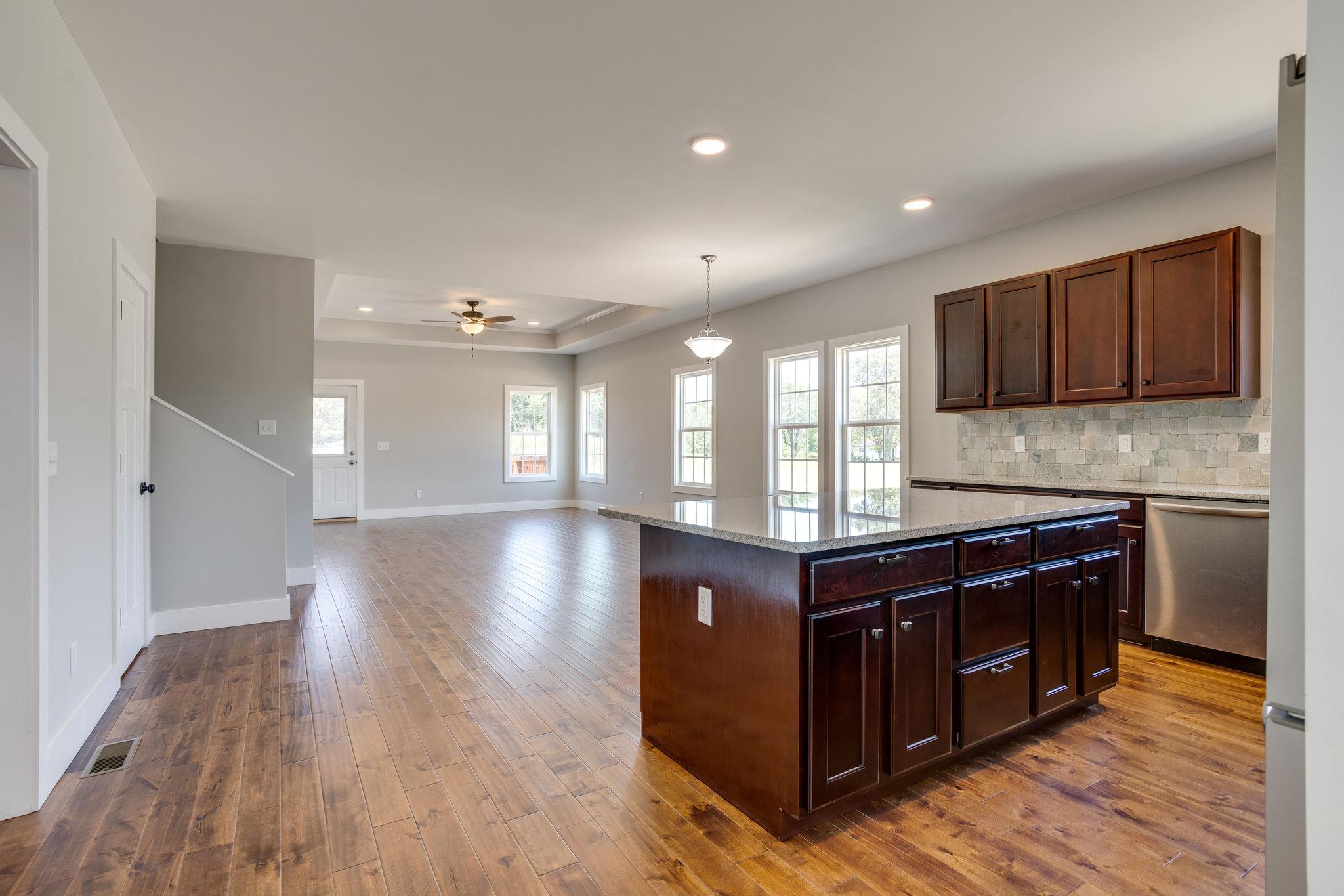 4 Pine Bluff Road Winchester, TN 37398 - Photo 4 of 30 Gallery Image 4