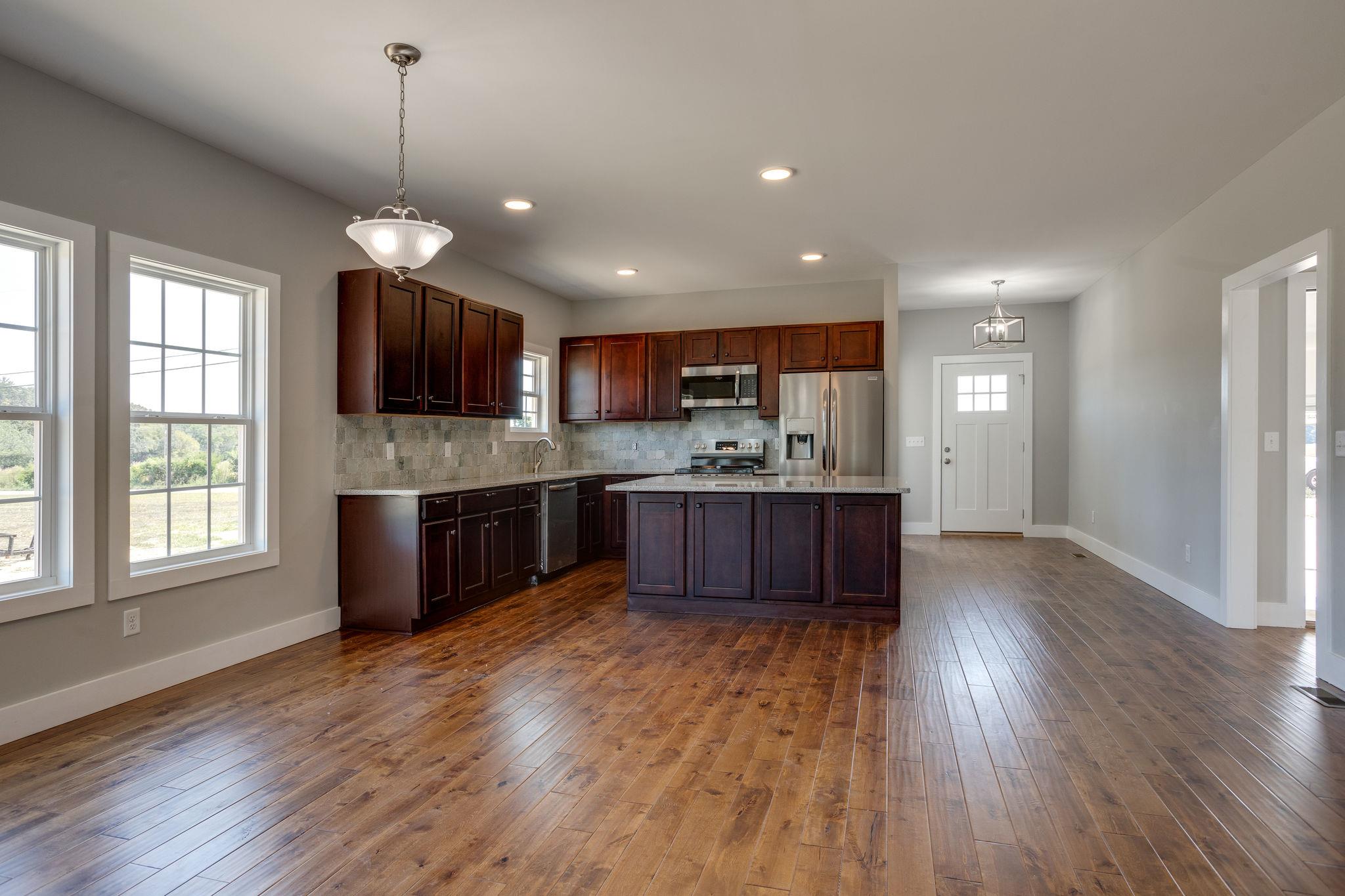 4 Pine Bluff Road Winchester, TN 37398 - Photo 5 of 30 Gallery Image 5