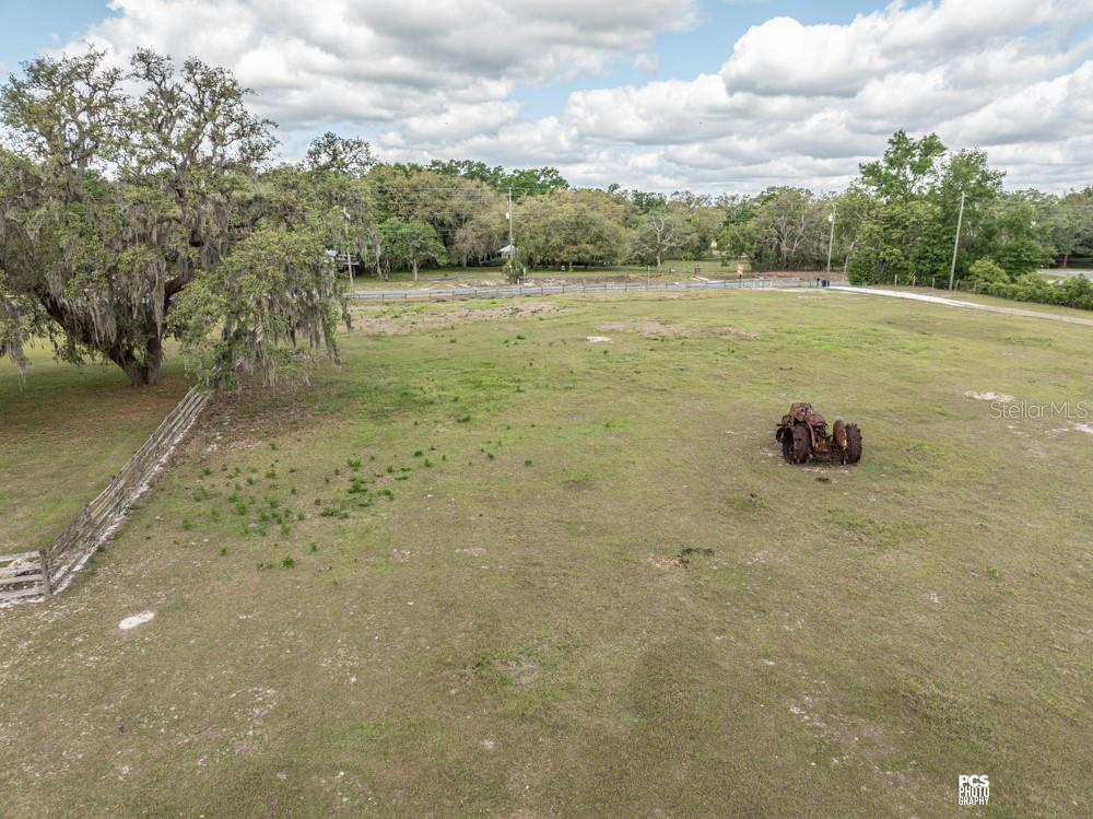 8091 County Road 476B Bushnell, FL 33513 - Photo 59 of 67 a view of a field with an ocean