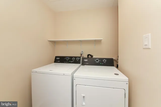 $289,999 | 463 Old Forge Crossing, Unit 463, Devon, PA 19333