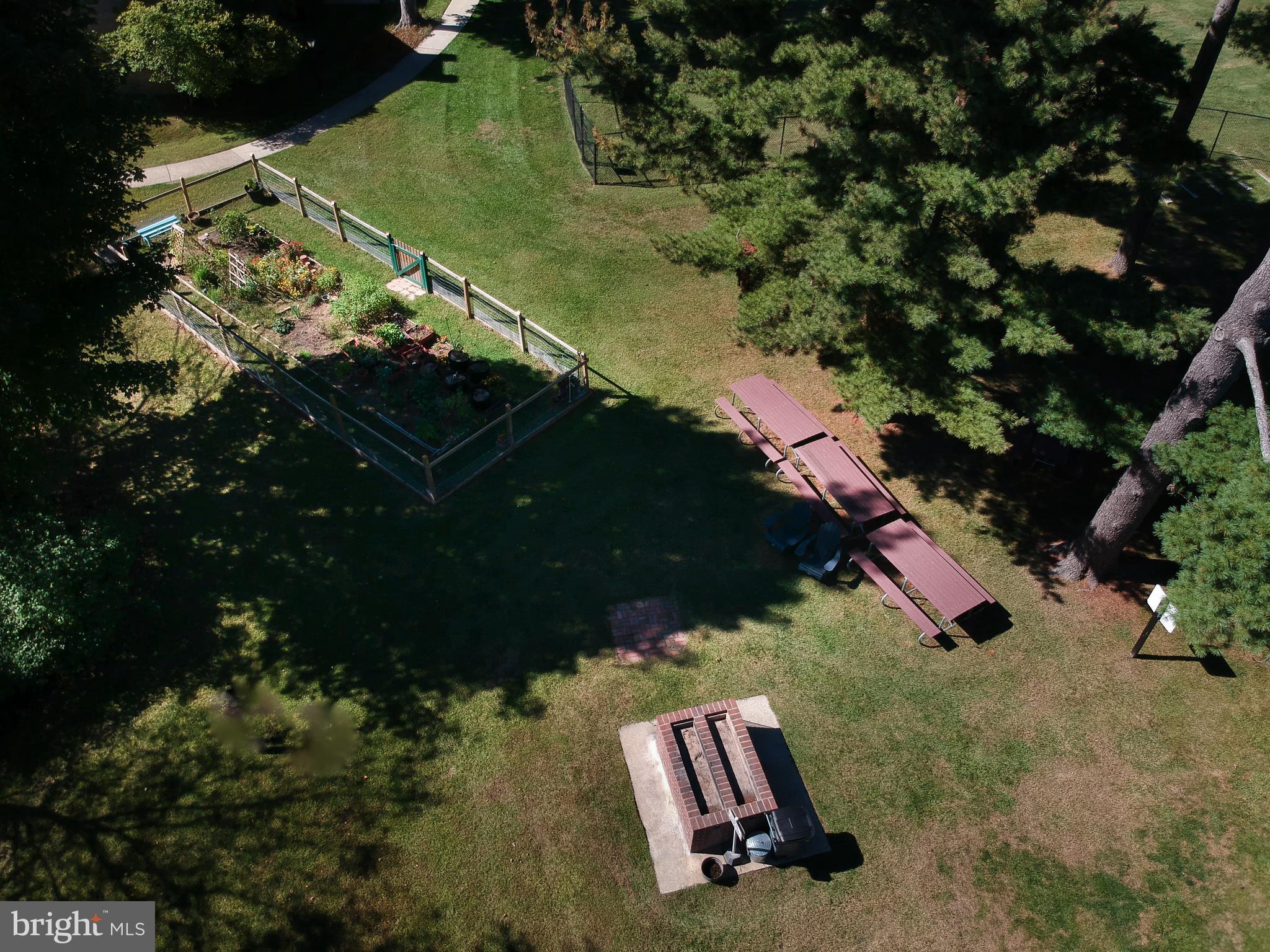 463 Old Forge Crossing, Unit 463 Devon, PA 19333 - Photo 29 of 35 Garden, grill & picnic area