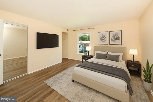 $289,999 | 463 Old Forge Crossing, Unit 463, Devon, PA 19333